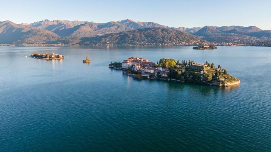 Stresa: Isola Madre and Isola Bella Hop-On Hop-Off Boat Tour - What to bring and what to leave behind