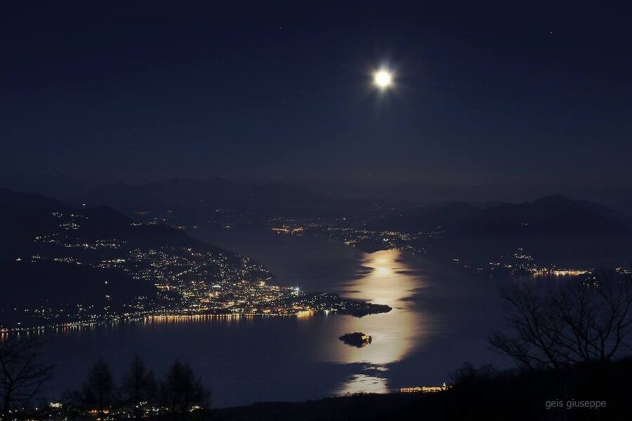 Stresa: Lake Maggiore and Borromean Islands Sunset Cruise - What this Stresa sunset cruise actually offers