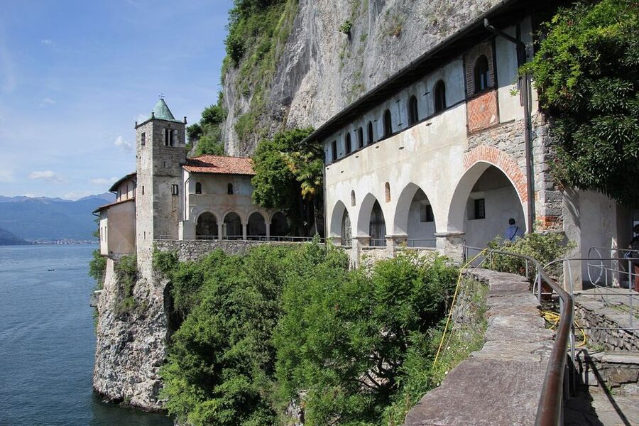 Stresa: Private Cruise to Santa Caterina del Sasso - The approach to Santa Caterina del Sasso