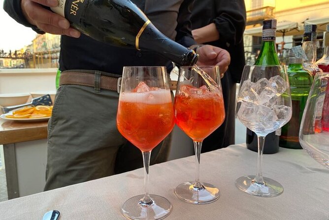 Sunset Navigli Boat Tour in Milan with Optional Aperitivo - A short cruise through Milan’s working waterways