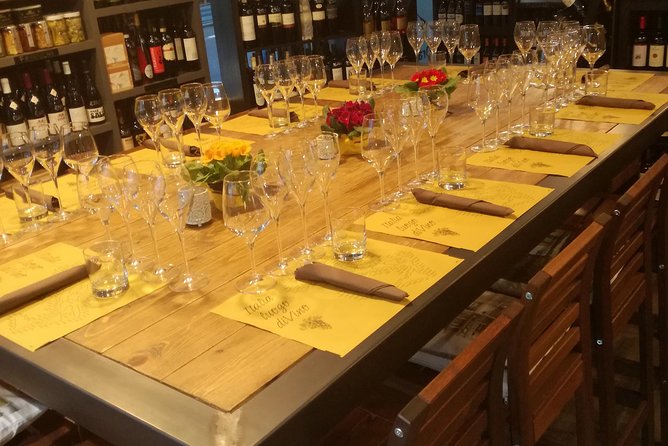 Taste of Lake Como: 4 Wines Paired with Local Cheese Charcuterie - When to schedule it in your Como plans