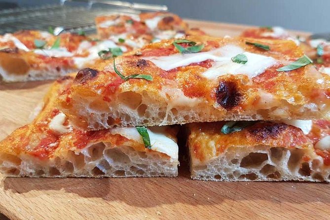 The Art of Making Pizza-Cooking Class in Unique Location with Italian Pizzachef - Eating the Pizza You Make