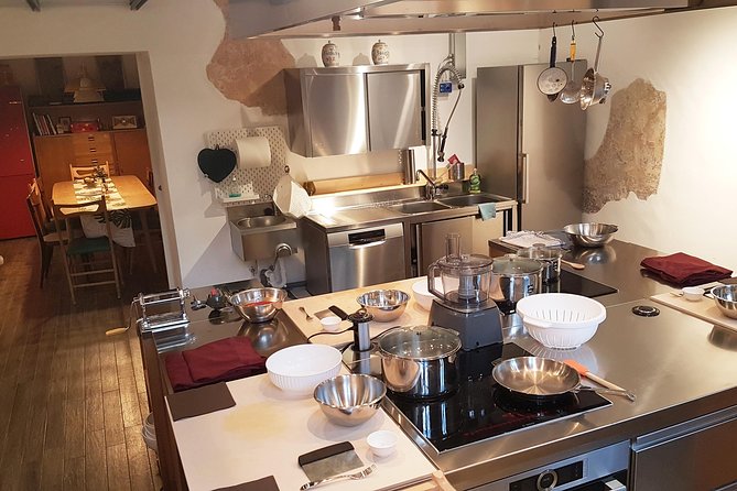 The Art of Making Pizza-Cooking Class in Unique Location with Italian Pizzachef - Timing, Transport, and Luggage