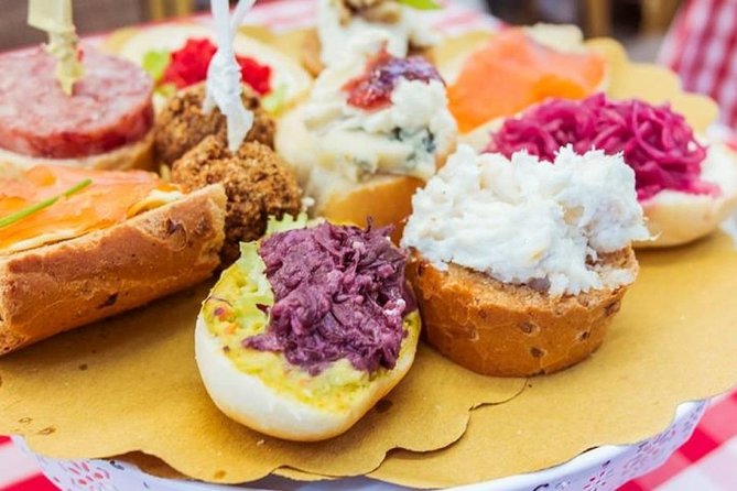 The art of the Italian Aperitivo with a local: Learn & Enjoy in Milan - A private two-hour format