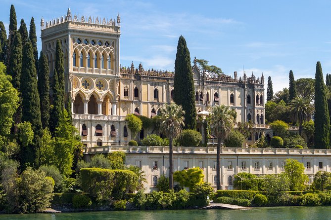 Tour in barca da Sirmione all'Isola del Garda - The Grotte di Catullo and Jamaica Beach
