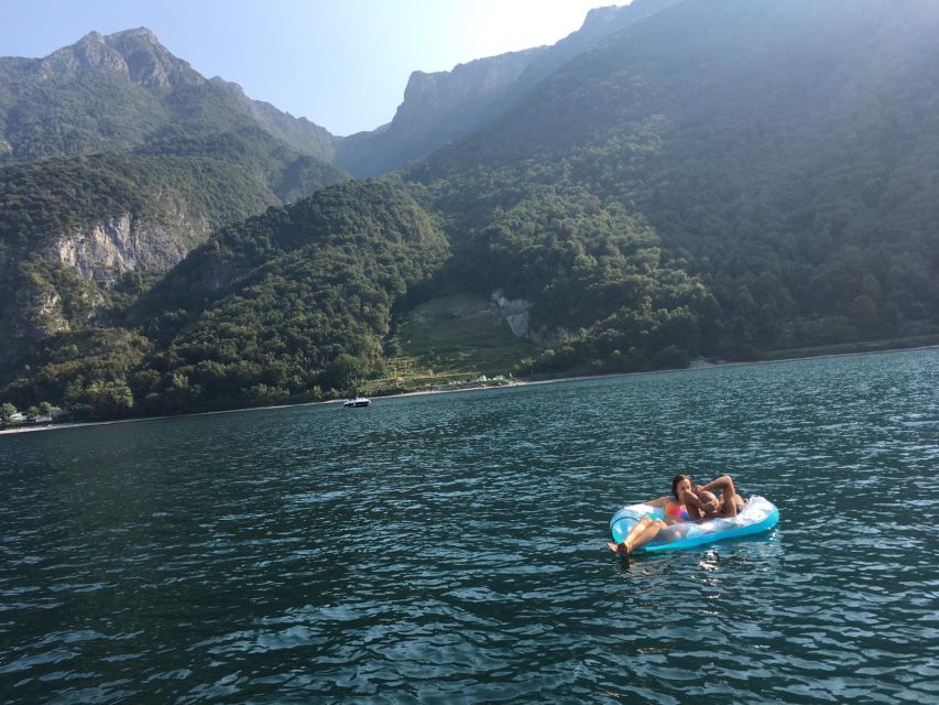 Valmadrera: Lake Como Sailing Trip with Prosecco and Snacks - What the $198.25 price means