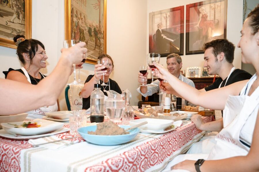 Varenna: Dining Experience at a Local's Home - The hosts make the experience personal