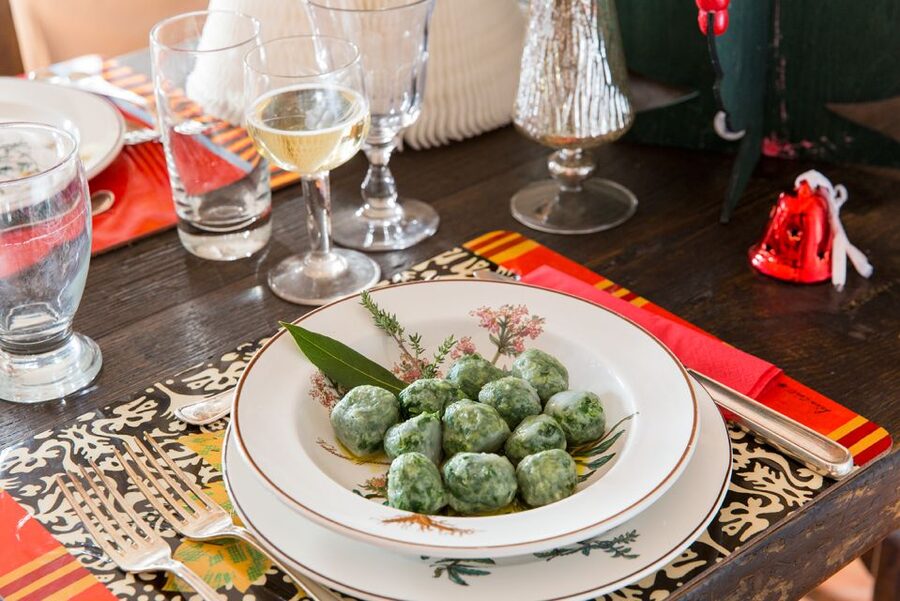 Varenna: Dining Experience at a Local's Home - Why the private group format matters