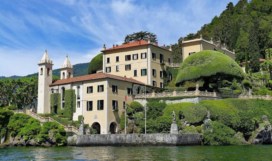 Varenna: Lake Como Premium Shared Cruise - Villa Balbiano and the film-set appeal