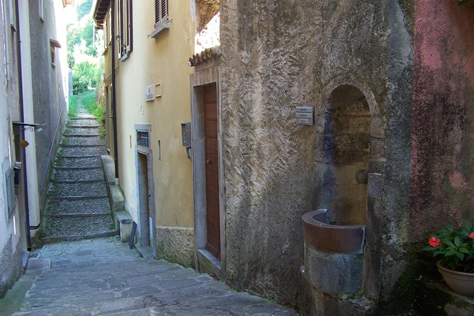 Varenna on the Como Lake, the Villa Monastero and the Patriarch's Greenway path - Villa Monastero’s gardens and interiors