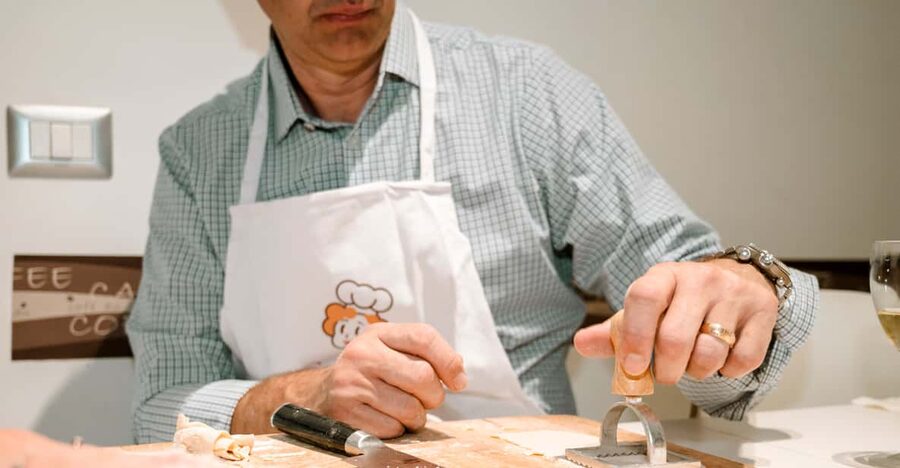 Varenna: Pasta & Tiramisu Cooking Class at a Local's Home - What this Varenna cooking class is really like