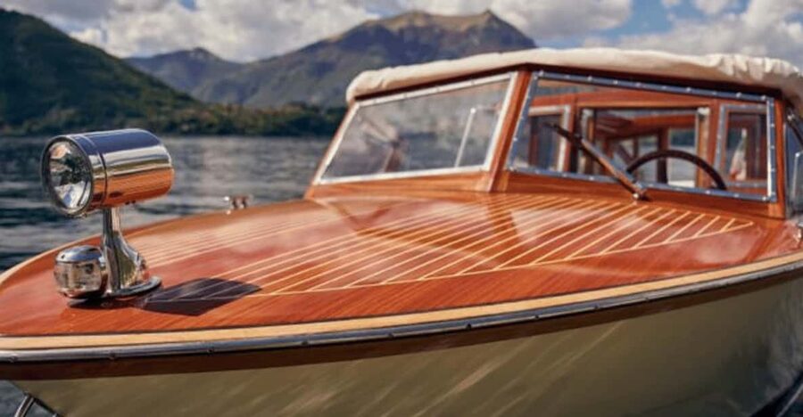 Varenna: Shared Sunset Boat Tour with a Prosecco Aperitif - What the audio guide adds