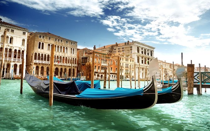 Venice Day Trip from Milan with Guided City Tour - St Mark’s Square, Basilica, and bell tower