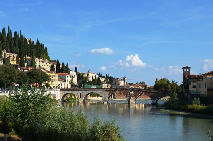 Verona Full-Day Tour from Lake Garda - Piazza dei Signori and Piazza delle Erbe