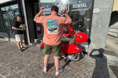 Vespa tour adventure on the lake