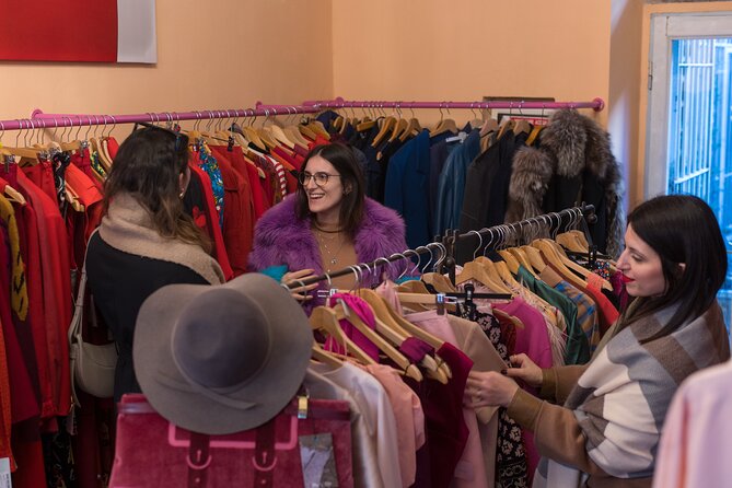Vintage Shopping Tour in Milan - Via Edmondo de Amicis: low-cost fashion from the 1960s onward