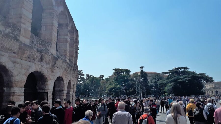 Visit of Verona and Lake Garda. Full day tour from Milan - The short transfer toward Lake Garda