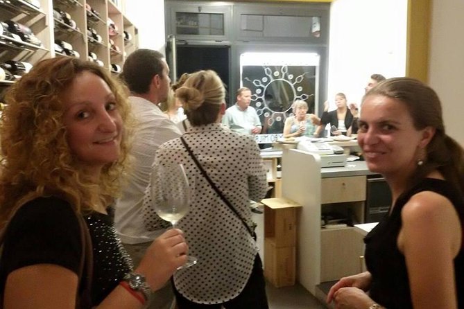 Wine Class and Tasting in Milan - Semi Private tour - Meeting Massimo and learning from a real sommelier