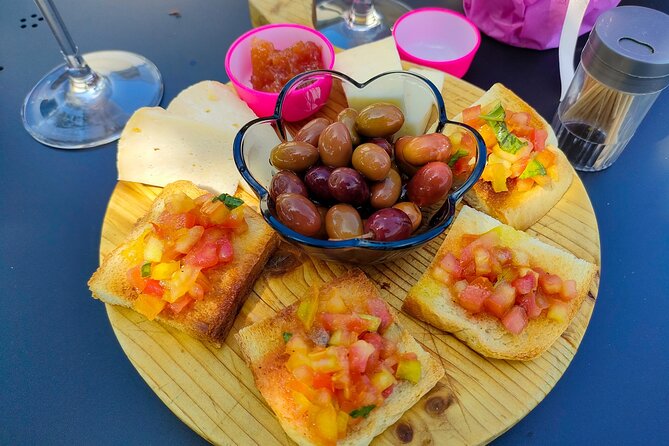 Wine Tasting with Local Food in Lazise Countryside - Group size and the pace of the visit